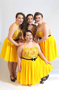 PAU costumes - Yellow dresses