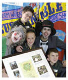 2007 Rubbish Free Lunch Awards: Lilydale West Primary School students with Connie Sumer and Constable Dick Butless